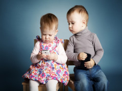 Những đứa trẻ trầm cảm vì nghiện smartphone
