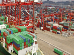 Thương mại toàn cầu chững lại khi căng thẳng thương mại Trung - Mỹ tăng cao