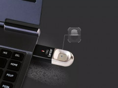 USB 3.0 mới của Lexar có thể lưu tới 10 ID dấu vân tay