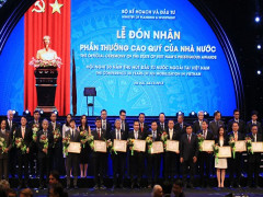 Nestlé Việt Nam nhận Bằng khen về thành tích xuất sắc trong hoạt động đầu tư