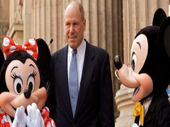 Từ chuyện nhặt rác của CEO Disney để thấy tại sao bạn mãi là nhân viên quèn