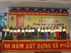 Thị xã Buôn Hồ, tỉnh Đắk Lắk kỷ niệm 10 năm thành lập