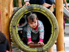 Ford Việt Nam góp sức xây dựng sân chơi tái chế cho trẻ em tại huyện Đông Anh