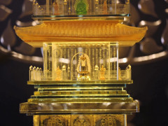 Đầu xuân, hành hương lên đỉnh Fansipan chiêm bái xá lợi Phật