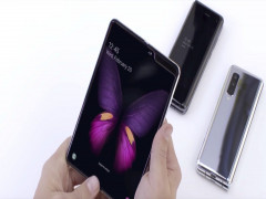 Điện thoại gập Galaxy Fold giá 2000 USD sẽ là một sự rủi ro lớn cho bất kỳ ai mua nó