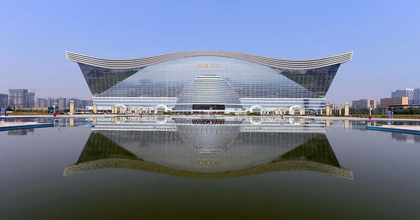 Kinh tế Trung Quốc sẽ thăng hoa hay sụp đổ: Câu trả lời bất ngờ nhìn từ tòa nhà lớn nhất thế giới
