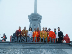 Hành trình chiêm bái, cầu an của đoàn đại biểu Vesak 2019 tại Fansipan, Sa Pa