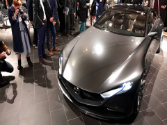 Mazda công bố 'vũ khí bí mật' trong canh bạc xe sang đấu Mercedes-Benz, Audi
