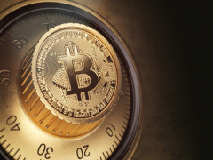 Bitcoin tăng điên đảo, vốn hóa vượt 200 tỷ USD