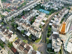 Jakarta đất chật, 'xây làng' trên nóc trung tâm mua sắm