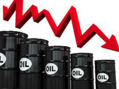 Thị trường ngày 7/8: Giá dầu tuột mốc 60 USD/thùng, vàng tiếp tục tăng cao vượt 1.470 USD/ounce