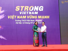 Quang Hải, Bùi Tiến Dũng đeo mặt nạ Trung thu truyền cảm hứng tại Strong Vietnam