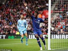Vòng 8 Ngoại hạng Anh: Man City thất bại ngay trên sân nhà, Chelsea thắng đậm