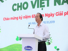 Vinamilk chung tay bảo vệ môi trường thủ đô thông qua Quỹ 1 triệu cây xanh cho Việt Nam.