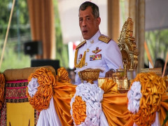 Quốc vương Thái Lan giàu thế nào