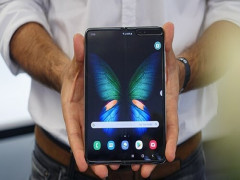 Samsung ước tính bán 6 triệu smartphone gập năm 2020