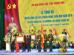 Huyện Vĩnh Lộc (Thanh Hóa) đón nhận bằng đạt chuẩn Nông thôn mới và Huân chương Lao động hạng Ba