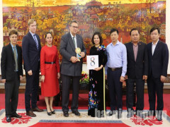 Chủ tịch UBND tỉnh Bắc Ninh Nguyễn Hương Giang tiếp Đại sứ Phần Lan