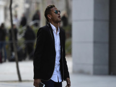 Cuộc kiện tụng dai dẳng của Neymar với Barca
