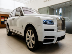 Rolls-Royce Cullinan - SUV cho giới siêu giàu Việt