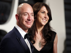 Vợ chồng Jeff Bezos xử lý hàng trăm tỷ USD thế nào sau vụ ly hôn thế kỷ?