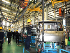 Dịch Covid-19 ‘kéo’ sản xuất công nghiệp tăng trưởng chậm trong 2 tháng năm 2020