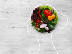 7 loại thực phẩm phổ biến gây hại cho não