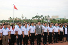 Lãnh đạo Natrumax cùng hơn 300 đại lý, nhà phân phối dâng hương tưởng niệm Chủ tịch Hồ Chí Minh