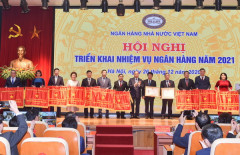 Ngân hàng TMCP Đông Nam Á (SeABank) vinh dự  đón nhận Cờ thi đua của Chính phủ