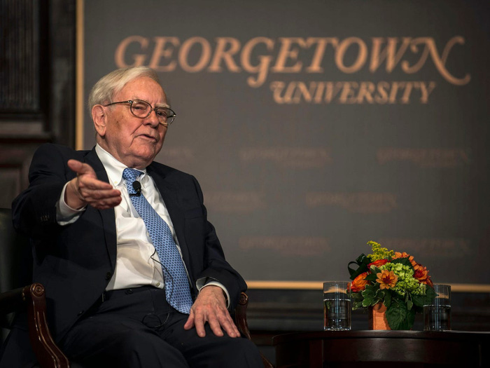 Warren Buffett nhận định 