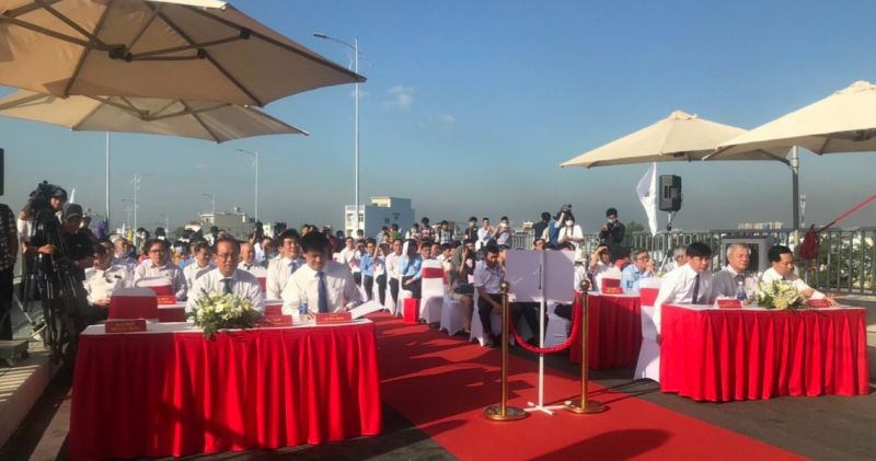 Lãnh đạo TP.HCM và đông đảo người dân đến tham dự Lễ thông xe cầu Phước Lộc
