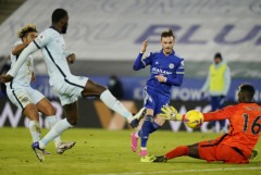 Chiến thắng 2-0 trước Chelsea, "Bầy cáo" Leicester City chiếm ngôi đầu Ngoại hạng Anh của "Quỷ đỏ"