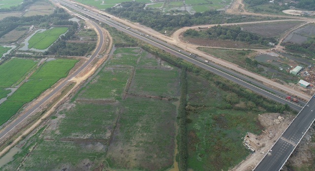 Đường 319 hoàn thành kết nối với cao tốc TPHCM - Long Thành - Dầu Giây