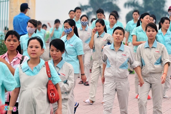 Pháp luật Việt Nam giành những chính sách “ưu đãi độc quyền” đối với lao động nữ được quy định tập trung tại Luật Bảo hiểm xã hội năm 2014, Luật Hôn nhân gia đình 2014, Bộ luật Lao động 2012