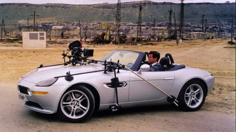 Chiếc xe BMW Z8 mui trần nổi tiếng mà diễn viên James Bond đã lái trong bộ phim Pierce Brosnan 