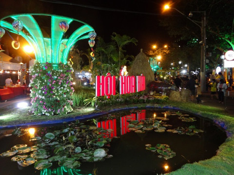 Thành phố Nha Trang khai mạc Hội hoa xuân Tân Sửu