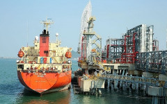 Chuyển tải hàng hóa tại vùng nước cảng biển Nghi Sơn