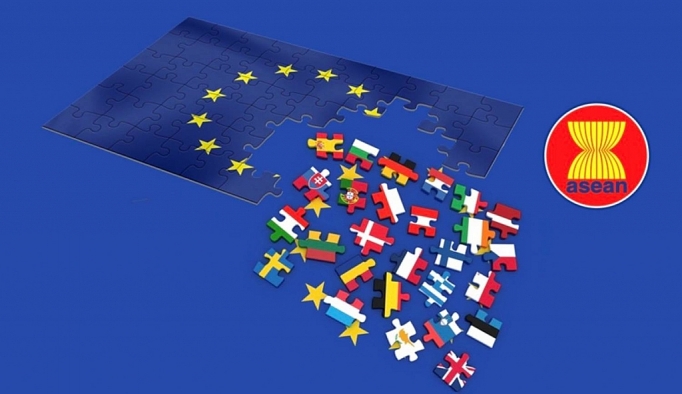 EU cứng rắn trong đàm phán thương mại là do đâu?