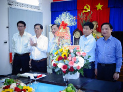Lãnh đạo tỉnh Khánh Hòa thăm và chúc Tết Công ty TNHH MTV Lâm trường Trầm Hương