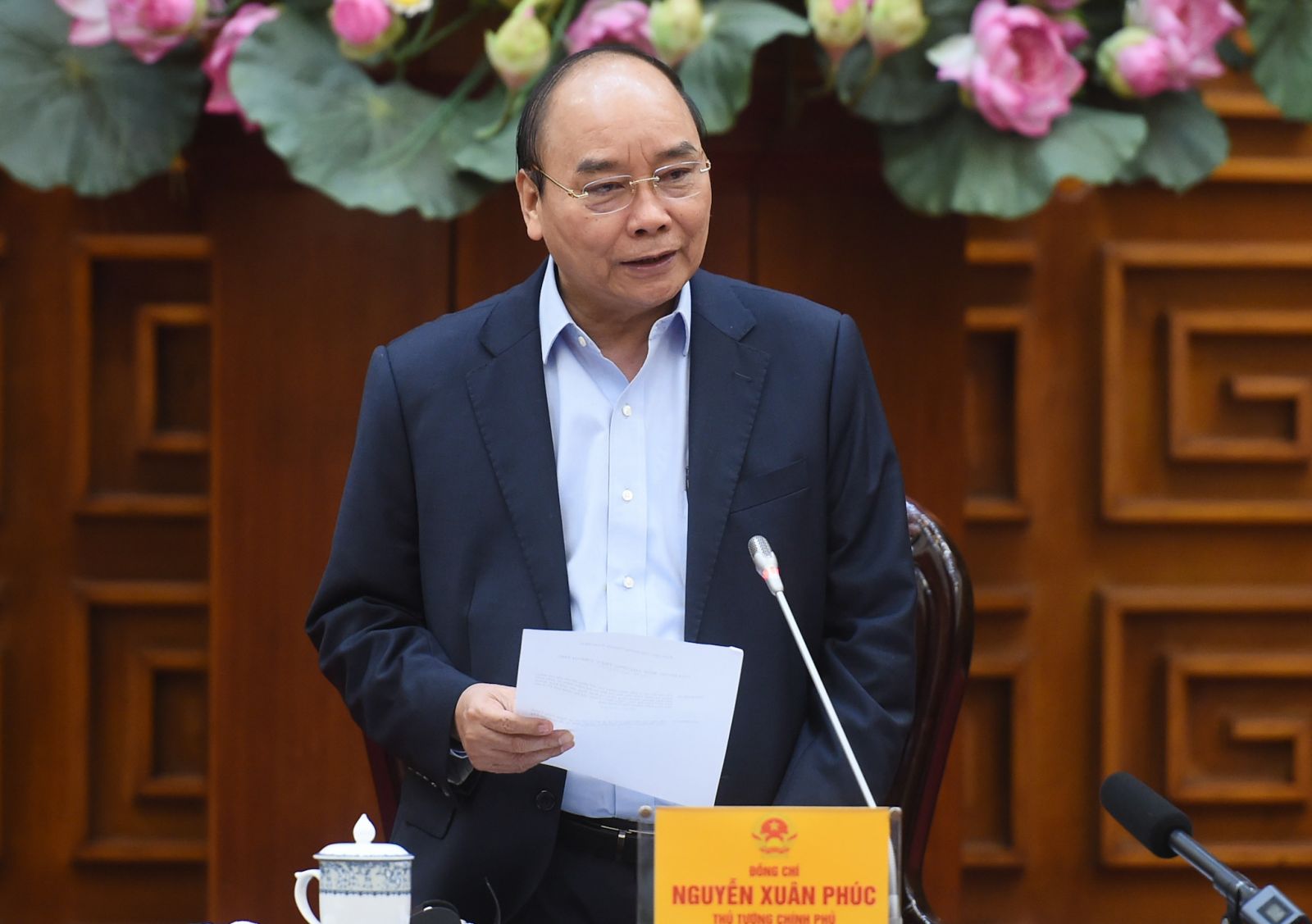 Thủ tướng Nguyễn Xuân Phúc chủ trì cuộc họp.