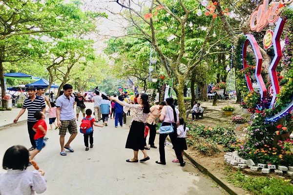 Lễ hội Tình yêu - Hòn Trống Mái 2021 là sản phẩm du lịch đặc trưng, độc đáo, riêng biệt của du lịch Thanh Hóa nói chung và du lịch Sầm Sơn nói riêng