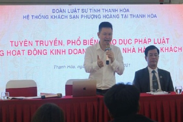 Luật sư Trịnh Ngọc Ninh, Chủ nhiệm Đoàn Luật sư Thanh Hóa phát biểu tại hội nghị