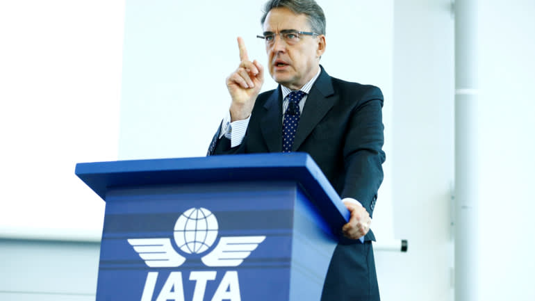 Alexandre de Juniac, Tổng giám đốc và Giám đốc điều hành của IATA, gọi thử nghiệm vé du lịch là 