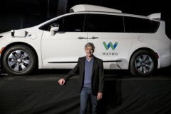 CEO của Waymo từ chức Giám đốc điều hành công nghệ tự lái của Alphabet