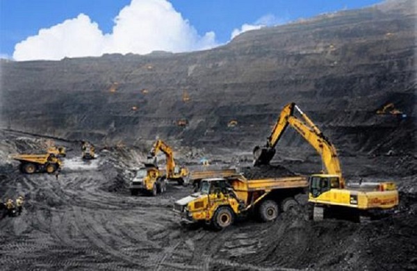 UBND cấp tỉnh phê duyệt tiền cấp quyền khai thác khoáng sản theo thẩm quyền cấp phép khai thác khoáng sản