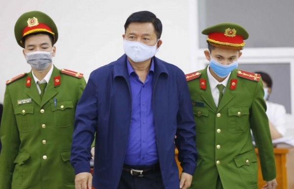 Sau 4 vụ án, cựu Chủ tịch PVN Đinh La Thăng phải nhận tổng cộng mức án 30 năm tù và phải bồi thường 830 tỉ đồng