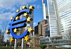 ECB duy trì lãi suất thấp kỷ lục và tiếp tục mua trái phiếu theo chương trình khẩn cấp trong đại dịch