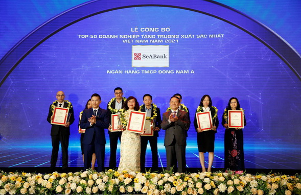 SeABank được bình chọn Top 50 doanh nghiệp tăng trưởng Xuất sắc nhất Việt Nam