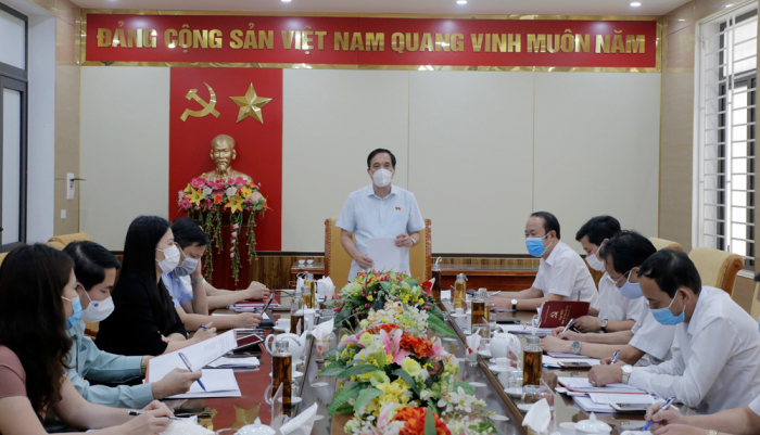 Ông Bùi Minh Châu- Bi thư Tỉnh ủy Phú Thọ phát biểu chị đạo về công tác chuẩn bị bầu cử tại huyện Hạ Hòa.