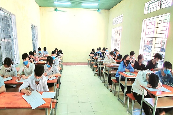 Học sinh các trường  trong toàn tỉnh Thanh Hóa chủ động kế hoạch cho học sinh nghỉ sớm để phòng tránh dịch, riêng học sinh mầm non sẽ nghỉ từ 11/05
